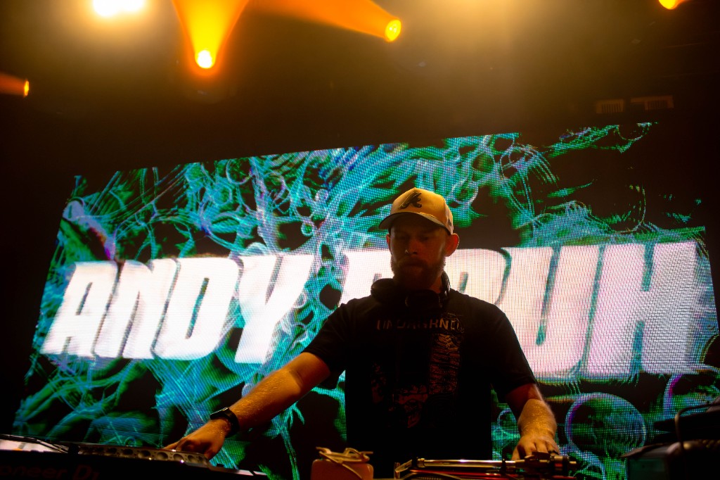 Andy Bruh at the decks — ANDY BRUH on the LED wall, Aisle 5