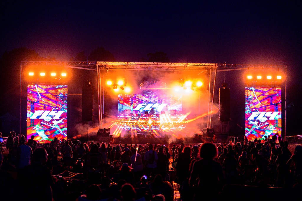 FLY stage with crowd
