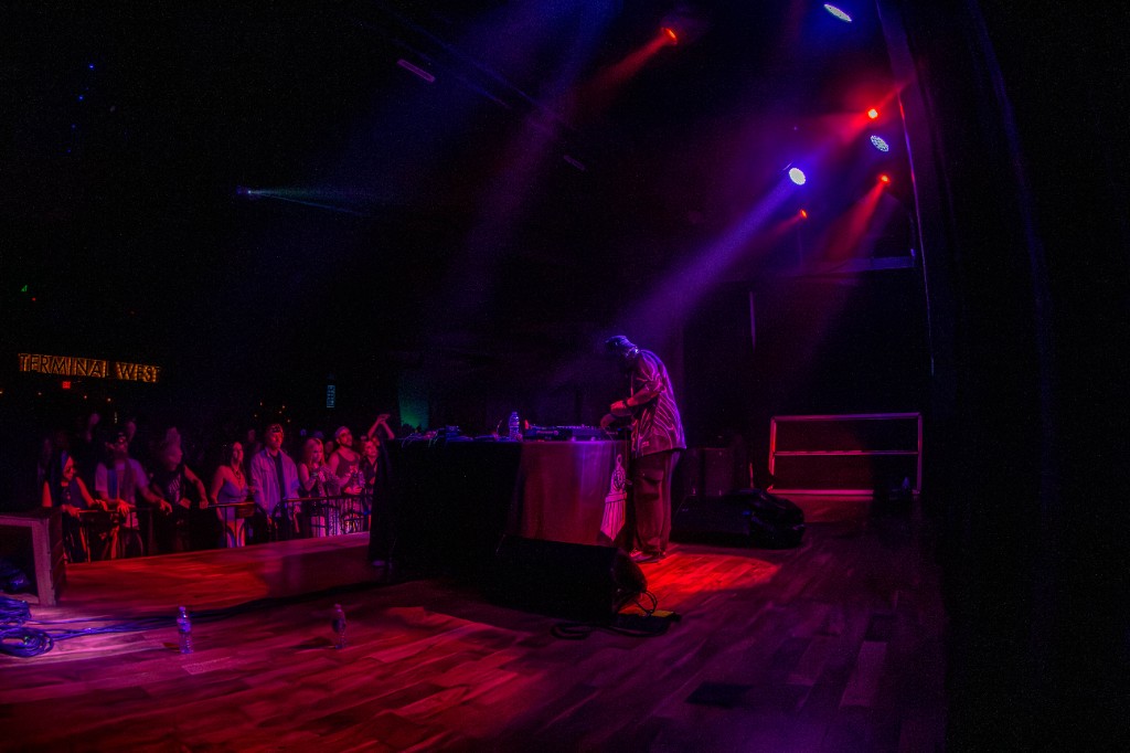 Truth at the booth, TERMINAL WEST neon, purple wash